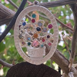 Vintage Rhinestone Rainbow 🌈💐✨Flowers Bouquet Pendant Necklace